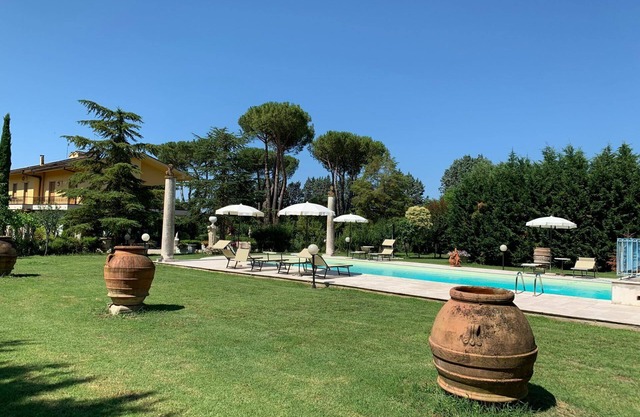 Beautiful private villa for 8 people with WIFI, private pool, TV and terrace
