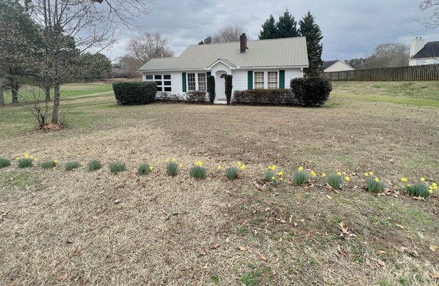 Beautiful, refurbished 1920's home on acreage
