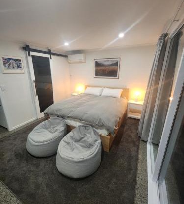 Beautiful Rural Hilltop Studio Unit