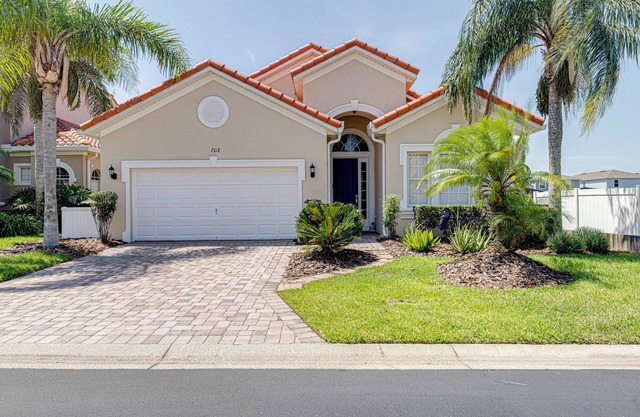 Beautiful Single Floor Private 5 BR, 4 BA Villa only 12-15 minutes from Disney