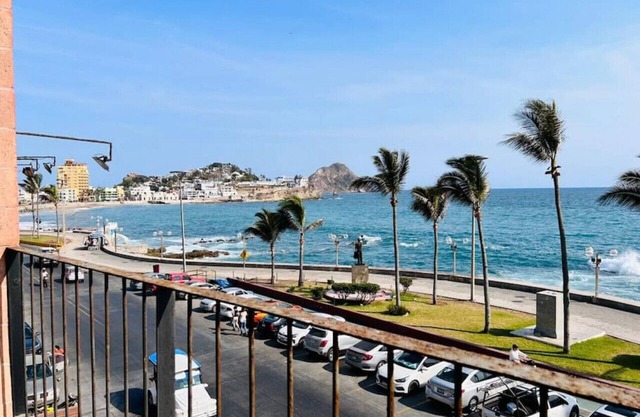 Beautiful Suite on Malecón with ocean views!