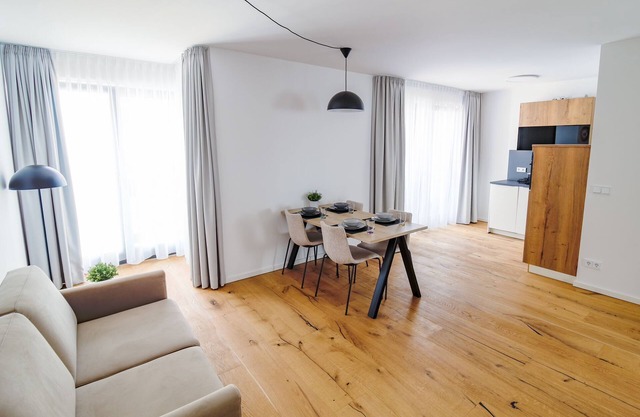 Beautiful two-room apartment on the 4th floor with lots of space