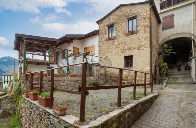 Beautiful villa for 6 guests with WIFI and TV