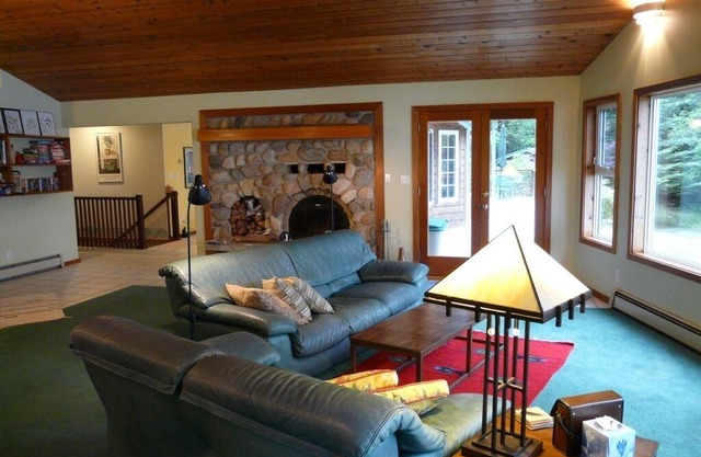 Beautiful Waterfront Home in the Gulf Islands, Saturna Island