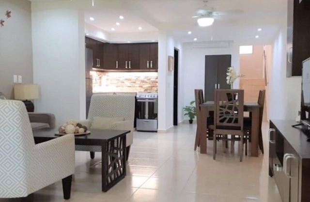 Beautifully decorated 1 Bedroom 2 floors appartment/Ground Level