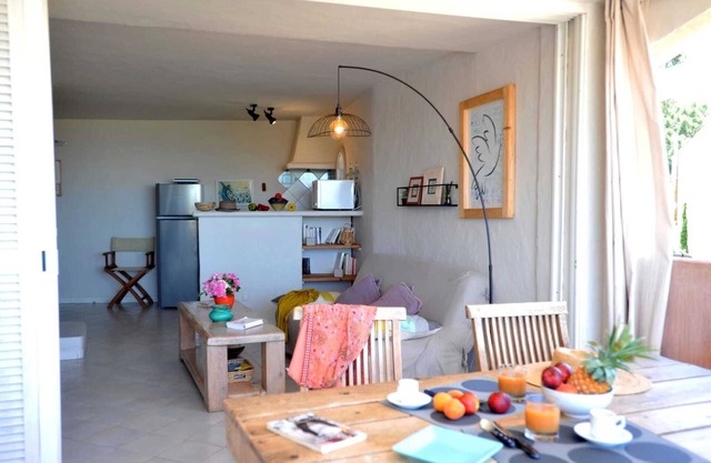 Beautifully furnished flats with sea view