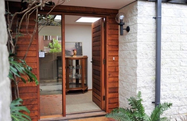 Beautifully presented townhouse