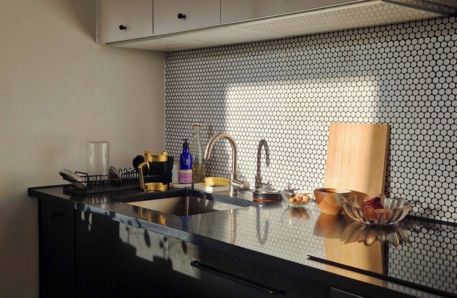 Beautifully Renovated 1B/Studio Flat w Balcony, Brixton