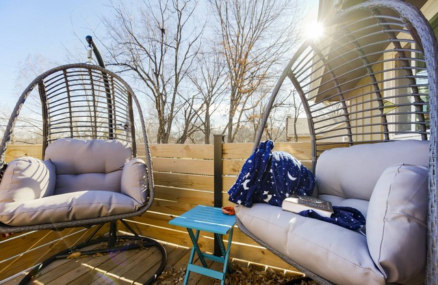 Becky & Marvels 420 Stay (Private Room)