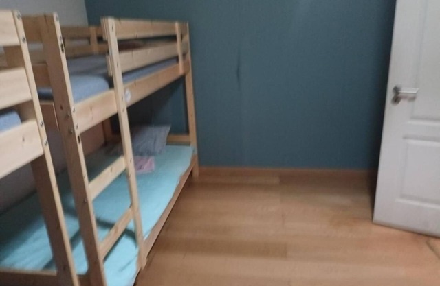 Bed 18 in a 6-bed mixed dormitory room