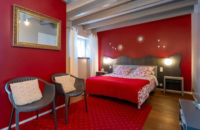 Bed and Breakfast 'Hortensia' with Shared Pool, Shared Terrace and Wi-Fi