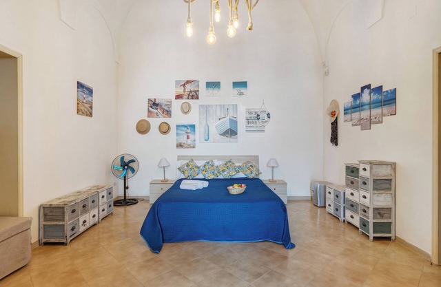 Bed and Breakfast 'Camera Tiberio In Villa Vista Mare' with Shared Terrace and Wi-Fi