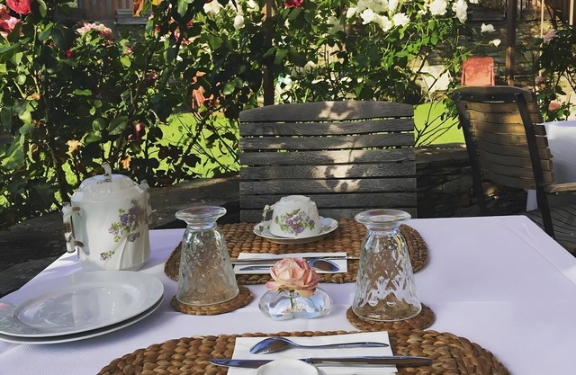 Bed and Breakfast 'Stella' with Shared Pool, Wi-Fi and Air Conditioning