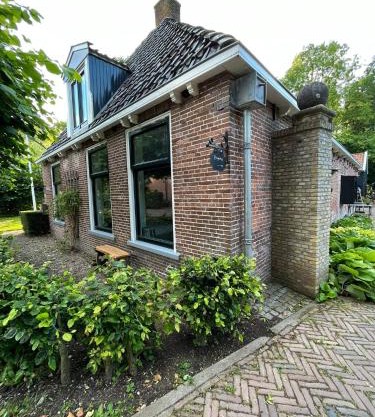 Bed and Breakfast Stinzenflora