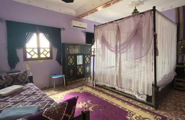 Bed and breakfast with swimming pool at the gateway to the desert 1h from ouarzazate splendid