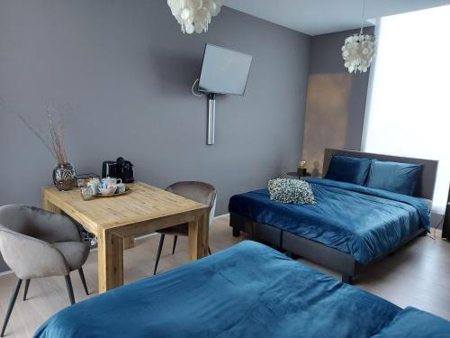 Bed & Wellness Boxtel, 4 persoonskamer met eigen badkamer