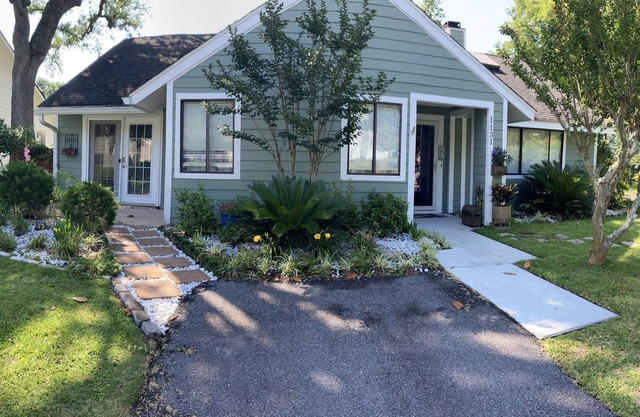 Bedroom with additional private room for working, exercising and entertainment