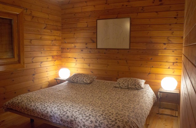 BEEWOOD - Farm stays in Viseu