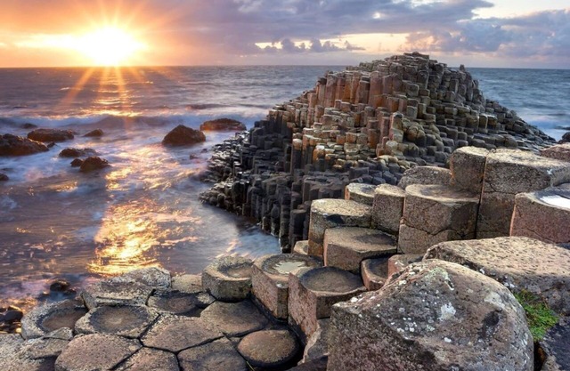 Belfast Work-Rest-Play R&R