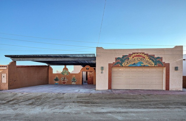 Bella Mexico: Luxurious beachfront home perfect for swimmers and kayakers
