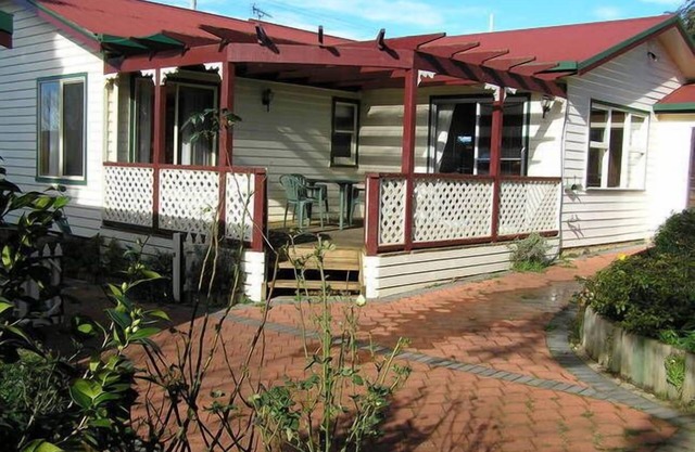 Belle Cottage - spacious self-contained 2 bedroom house