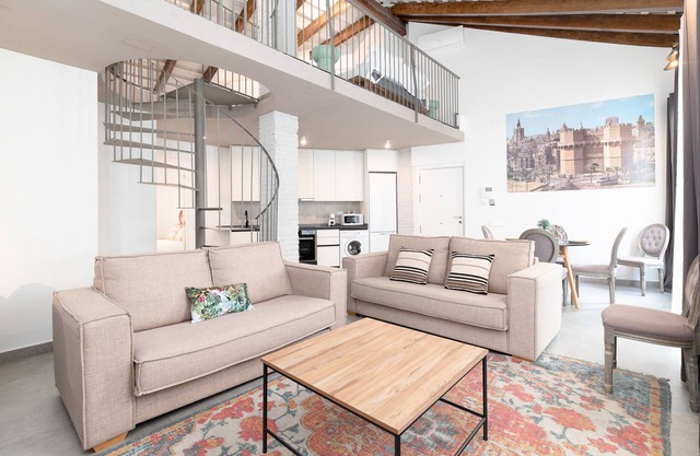 Belmar Apartments 5. WiFi + A/C + 7 Pax