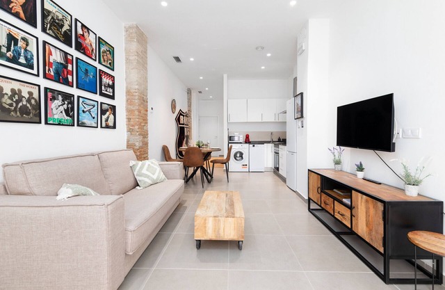 Belmar Apartments A. WiFi + A/C + Accessible