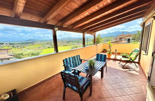 Belvedere Penthouse - Metro C - Parking Space. Panoramic view of the Hills of Rome.