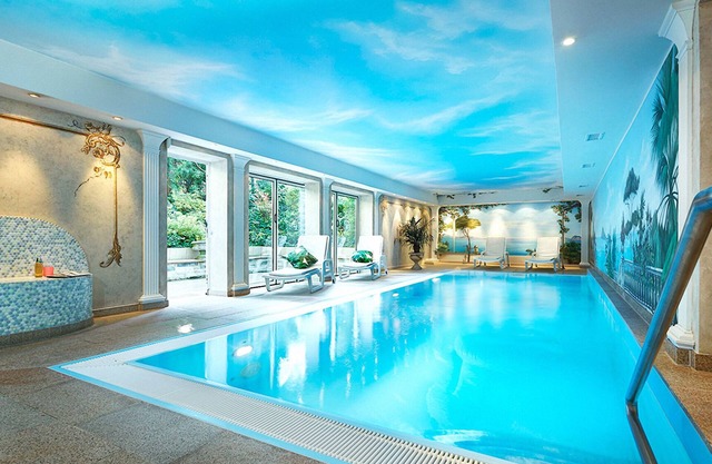 Bernstein Villa Kastania