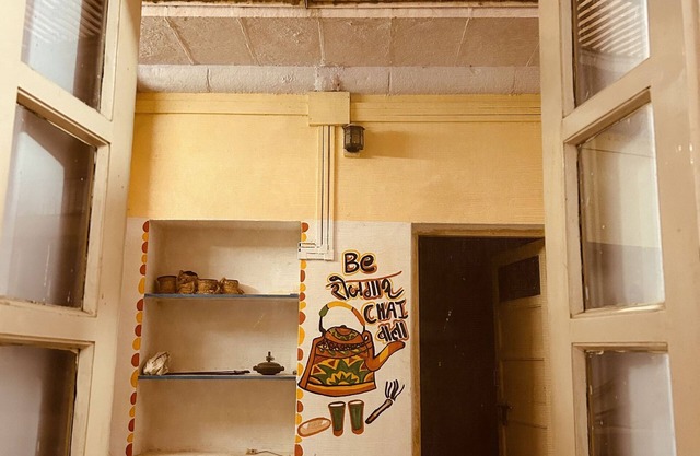 Berozgar HostelnTradition with peace&culture just in front of railway Station.