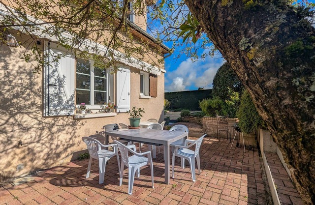 Berry Guest Rooms: Nature and Relaxation near Loire Castles