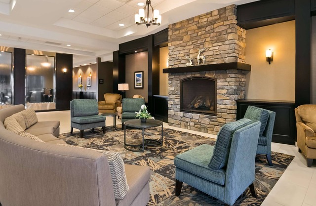 Best Western Plus Okotoks Inn & Suites