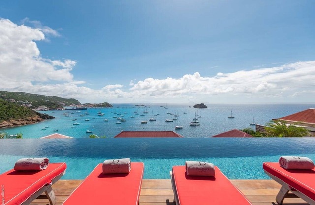 Bianca 4-bedroom villa located in Corossol on the southwestern edge of St Barths