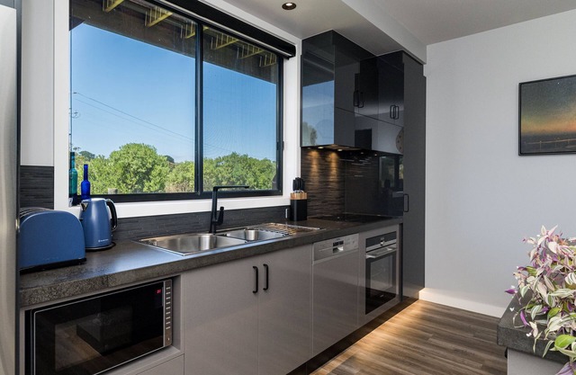 Bienvenida Apartments- (2) Diamonds