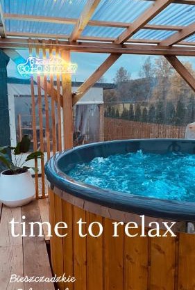 Bieszczadzkie BOHO stodoły z jacuzzi i sauna na wyłączność