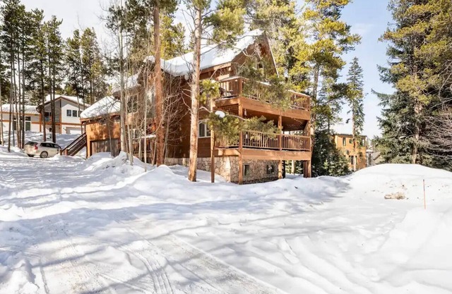 Big & Beautiful Peak 8 Mountain Home in Breckenridge