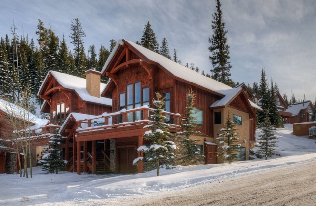 Big Sky Vacation Rentals: Black Eagle 31
