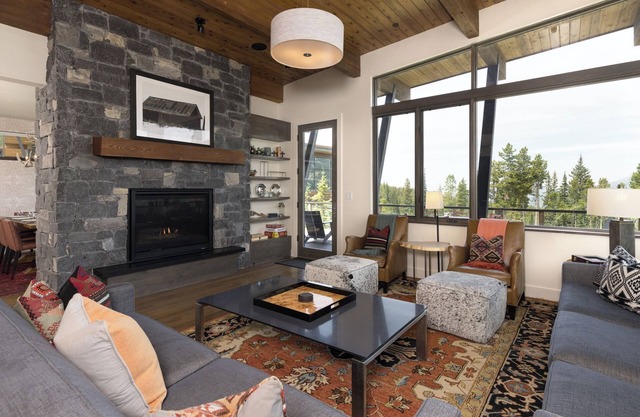Big Sky Vacation Rentals: Silvertip 16 Alpine Bend