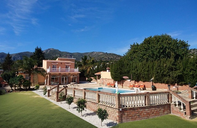 Big Villa+Heated Pool (13x5m)+Jacuzzi+Great Sea View+BBQ, Malaga, Costa del Sol