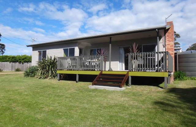 Binalong Beach House