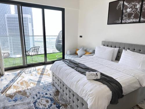 Binghatti canal suites smart home by kings holiday