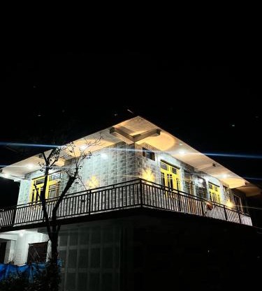 Bir Breeze Homestays