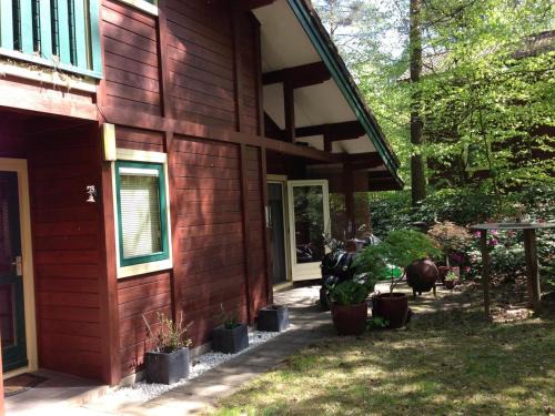 Birdhouse, for families and couples only