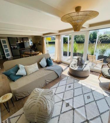 "Birdie Boat" Hausboot direkt auf der Weser