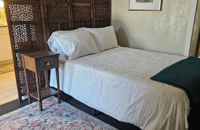 Birdsong Boho- an enchanting space blending Victorian elegance w/bohemian flair