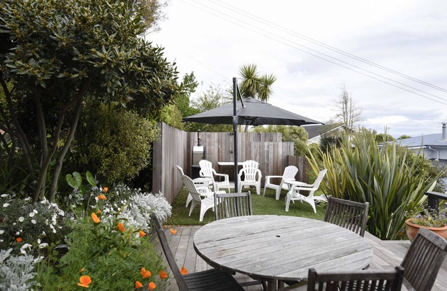 Bisley Beach House - 3 minutes walk to Tahunanui Beach