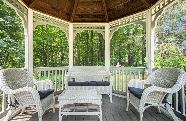 Black River Inn Bed and Breakfast