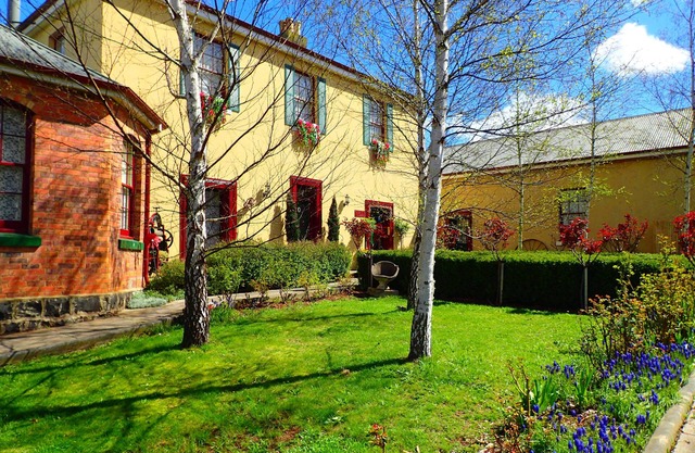 Blakes Manor Self Contained Heritage Accommodation