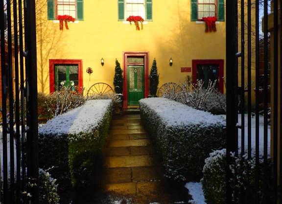 Blakes Manor Self Contained Heritage Accommodation