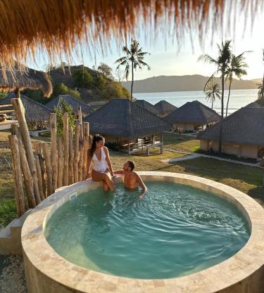 Bleu MATHIS Gili Asahan